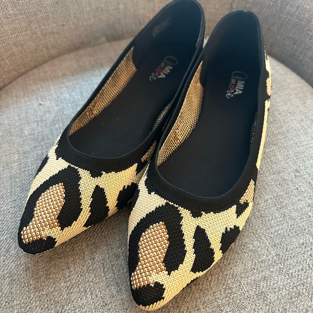 MIA Black and Tan Animal Print Flats